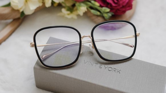 Loose eyeglasses online